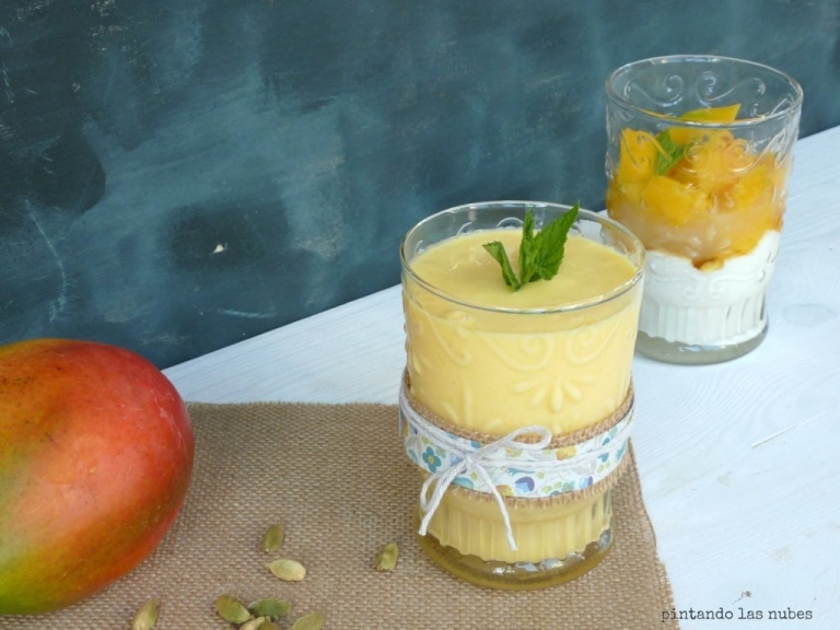 batido de yogur y mango