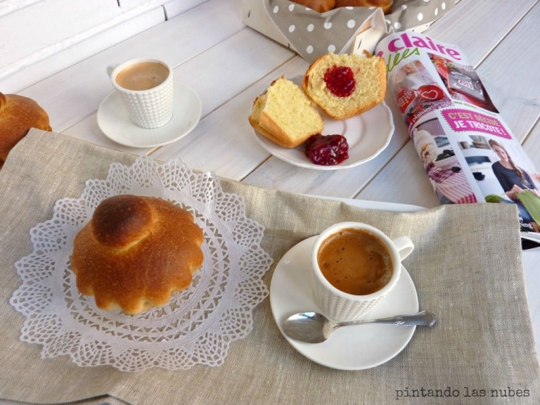 desayunando brioche