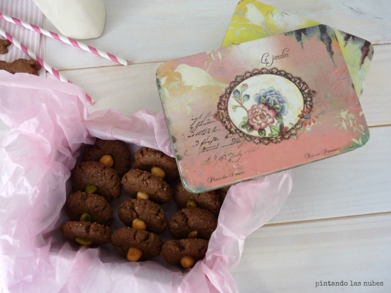 caja de galletas de chocolate
