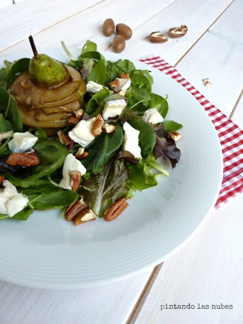 Ensalada con camembert