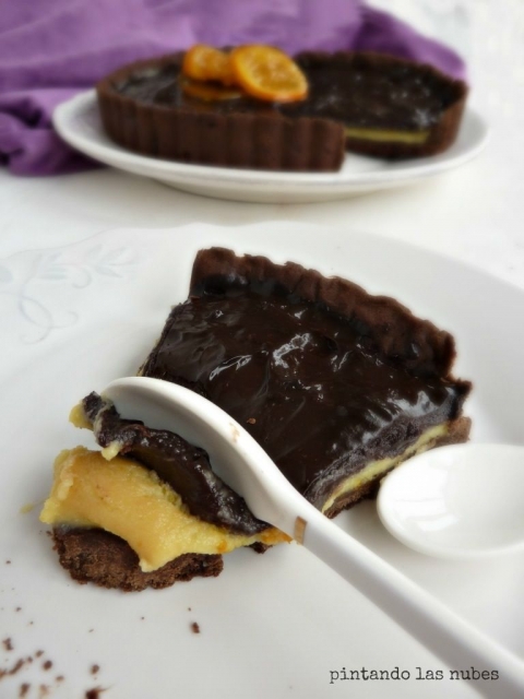 Tarta naranja chocolate negro y masa quebrada
