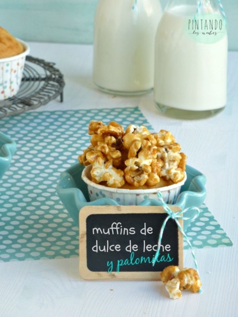 Desayuno de domingo ( muffins de dulce de leche y palomitas)