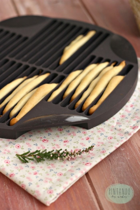 Palitos de pan hechos con  molde
