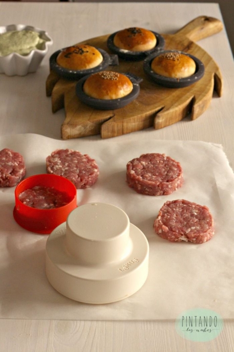 Forma hamburguesas con Kit burger Lékué