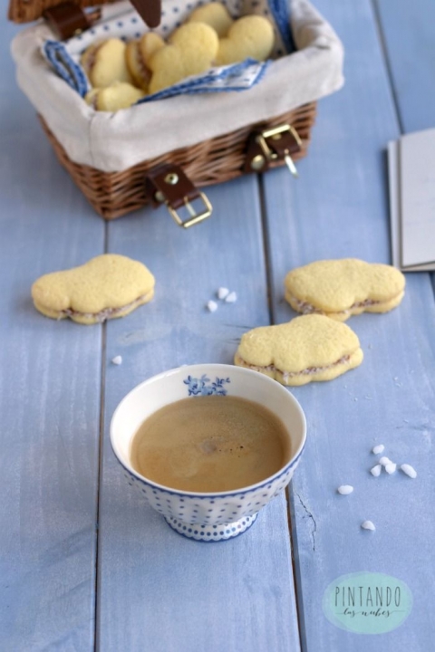 Alfajores de Paola  (Pintando las nubes)