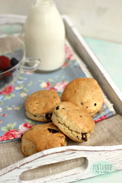 Scones caseros hechos con arándanos