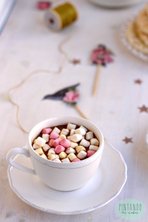 Chocolate caliente y nubes