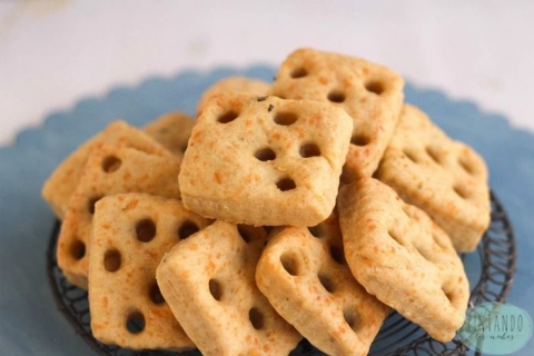 Emmental cheese cookies por Pintando las nubes