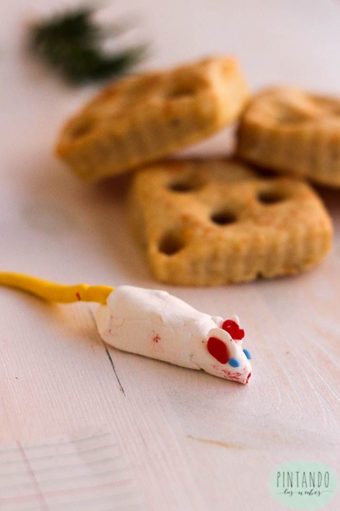 Ratones que comen queso emmental