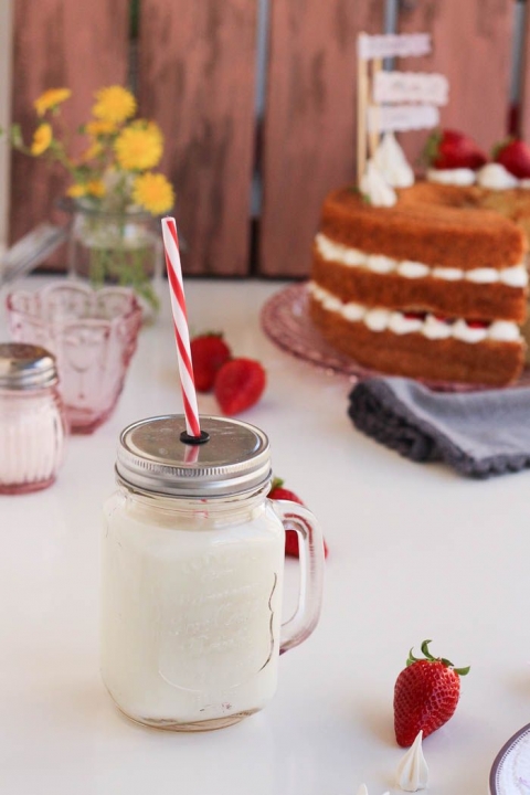 Tarta Eton mess con leche