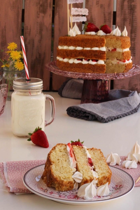 Desayuno de domingo ( tarta Eton mess)