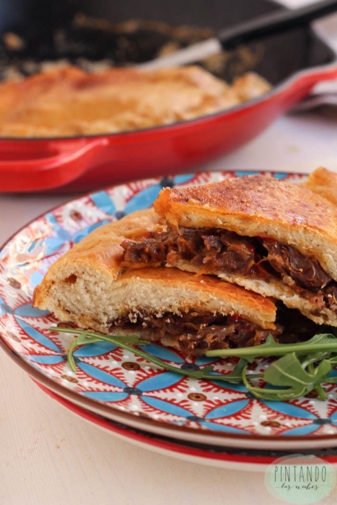 Empanada de carrilleras de cerdo por Pintando las nubes