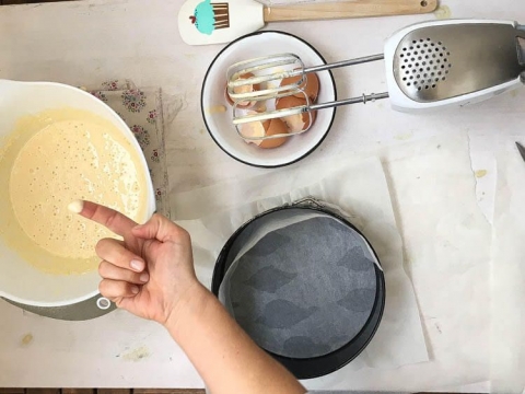 Cómo hacer un bizcocho genovés paso a paso