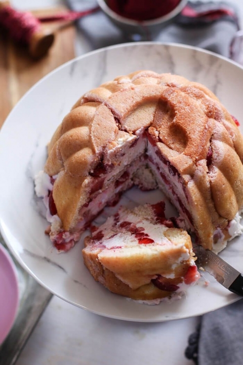Tarta muy fácil de queso y fresas